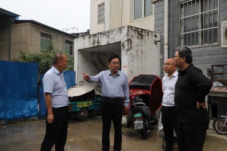 李群同志调研高新区重点项目建设工作