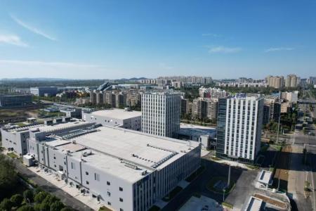 欧冬林在淮南经开区、淮南高新区调研时指出 因地制宜发展新质生产力 加快打造新兴产业聚集地‌